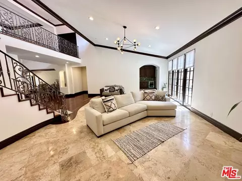 Living - 4520 Libbit Ave, Encino, CA 91436 photo 3 of 7