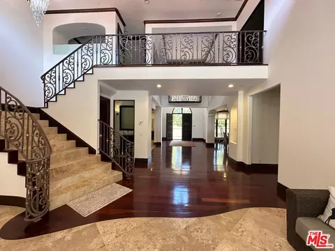 Entry Way - 4520 Libbit Ave, Encino, CA 91436 photo 4 of 15