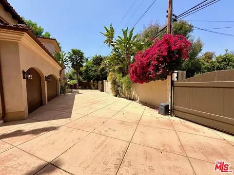 Exterior - 4520 Libbit Ave, Encino, CA 91436 photo 3 of 22
