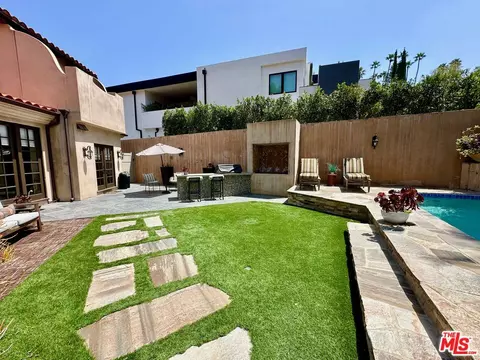 Exterior - 4520 Libbit Ave, Encino, CA 91436 photo 7 of 22