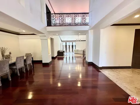 Entry Way - 4520 Libbit Ave, Encino, CA 91436 photo 2 of 15