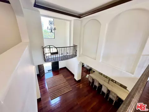 Entry Way - 4520 Libbit Ave, Encino, CA 91436 photo 14 of 15