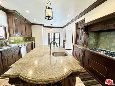 Kitchen - 4520 Libbit Ave, Encino, CA 91436 photo 2 of 6