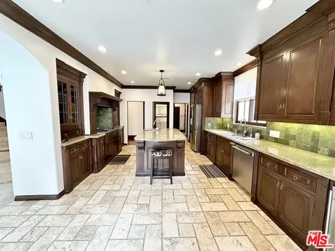 Kitchen - 4520 Libbit Ave, Encino, CA 91436 photo 6 of 6