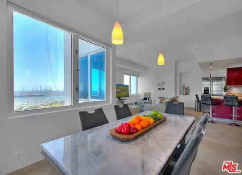 525 E Seaside Way #2209, Long Beach, CA 90802