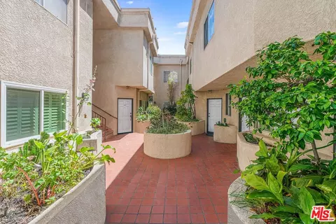 Exterior - 7236 Amigo Ave #202, Reseda, CA 91335 photo 1 of 3