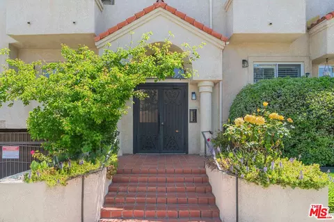 Other - 7236 Amigo Ave #202, Reseda, CA 91335 photo 3 of 5