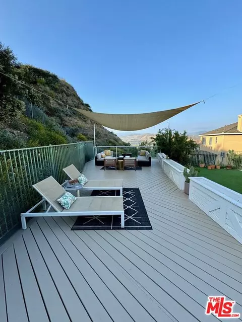 Exterior - 31183 Cherry Dr, Castaic, CA 91384 photo 5 of 8