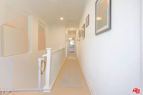 Entry Way - 31183 Cherry Dr, Castaic, CA 91384 photo 4 of 5