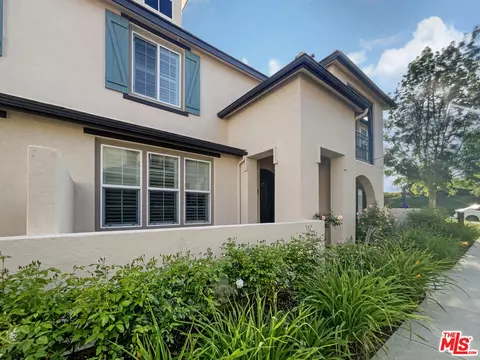 28629 Pietro Dr, Valencia, CA 91354