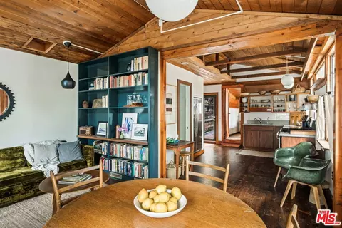 8011 Rothdell Trl, Los Angeles, CA 90046