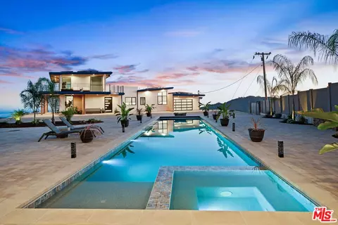 950 Latigo Canyon Rd, Malibu, CA 90265