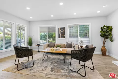 2005 N Valley St, Burbank, CA 91505