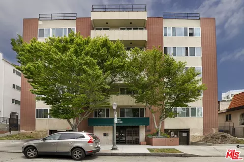 540 Kelton Ave #304, Los Angeles, CA 90024