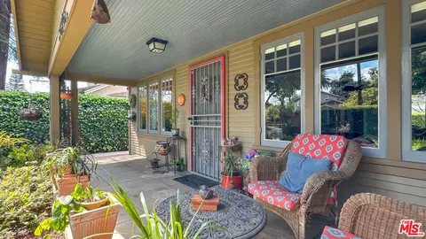 825 Sunset Ave, Pasadena, CA 91103 photo 7