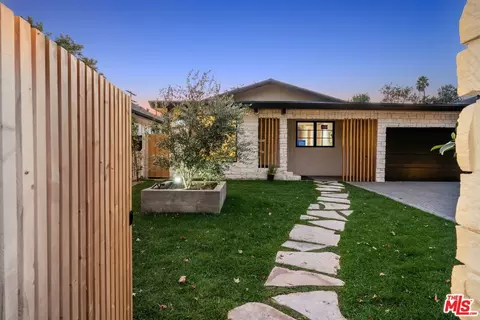 4429 Van Noord Ave, Studio City, CA 91604