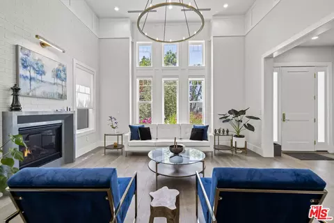 6214 Matilija Ave, Valley Glen, CA 91401