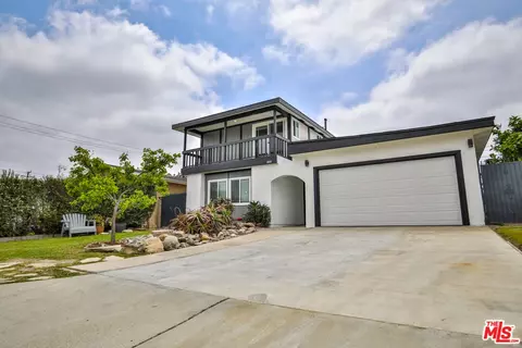 844 E 222nd St, Carson, CA 90745