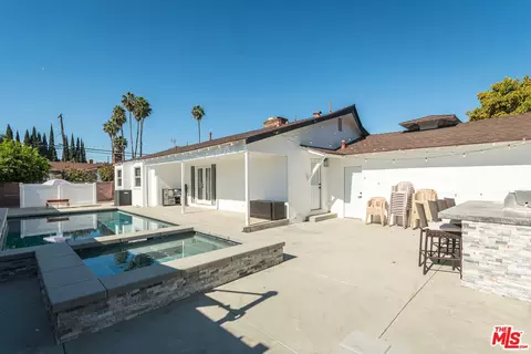 Exterior - 11532 Samoline Ave, Downey, CA 90241 photo 6 of 12