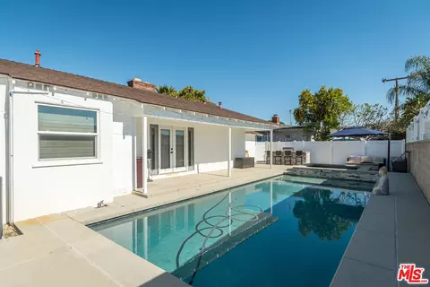 Exterior - 11532 Samoline Ave, Downey, CA 90241 photo 11 of 12