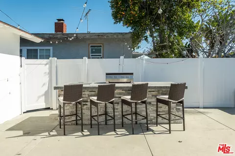 Exterior - 11532 Samoline Ave, Downey, CA 90241 photo 9 of 12