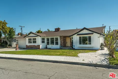 Exterior - 11532 Samoline Ave, Downey, CA 90241 photo 1 of 12