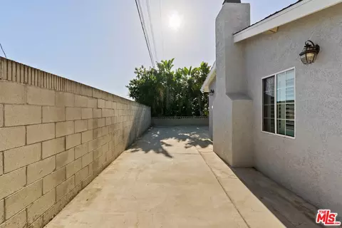 1322 Elsmere Dr, Carson, CA 90746 photo 7