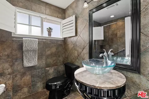 1322 Elsmere Dr, Carson, CA 90746 photo 27
