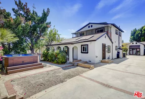 6327 Ethel Ave, Valley Glen, CA 91401