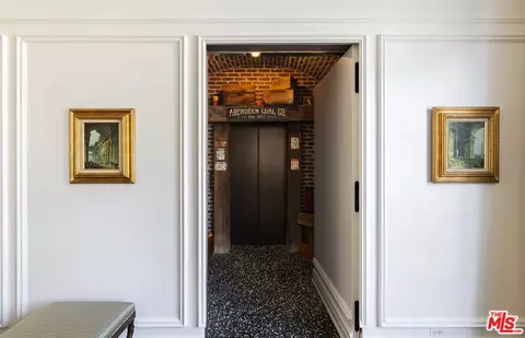Entry Way - 2 Oak Knoll Ter, Pasadena, CA 91106 photo 3 of 13