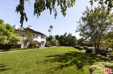 Exterior - 2 Oak Knoll Ter, Pasadena, CA 91106 photo 14 of 18