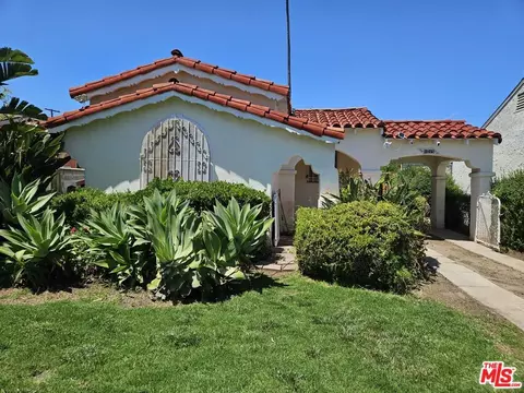 1015 E 66th St, Inglewood, CA 90302