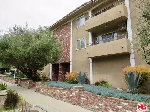 2320 S Bentley Ave, Los Angeles, CA 90064