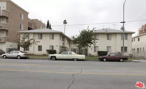 5642 Laurel Canyon Blvd, Valley Village, CA 91607