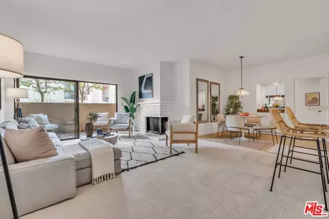 8180 Manitoba St #146, Playa Del Rey, CA 90293
