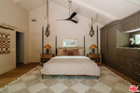 Bedroom - 2460 Valley Meadow Dr, Oak View, CA 93022 photo 1 of 4