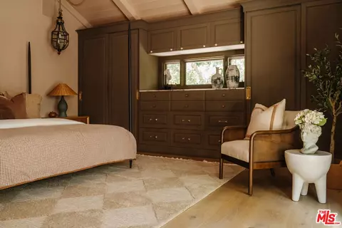 Bedroom - 2460 Valley Meadow Dr, Oak View, CA 93022 photo 3 of 4
