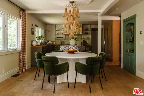 Dining - 2460 Valley Meadow Dr, Oak View, CA 93022 photo 2 of 2