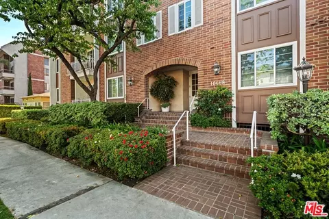 10668 Eastborne Ave #304, Los Angeles, CA 90024