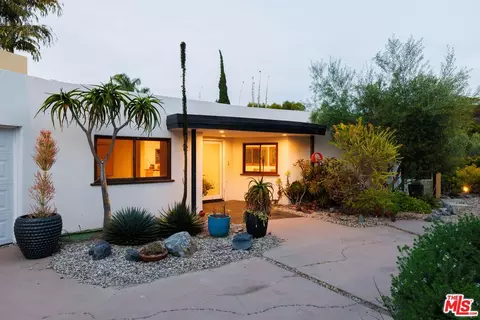 14733 Valley Vista Blvd, Sherman Oaks, CA 91403