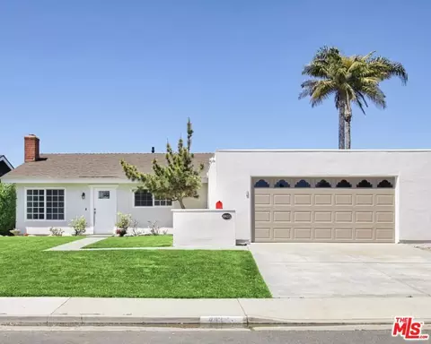8831 Jarrett Cir, Huntington Beach, CA 92647