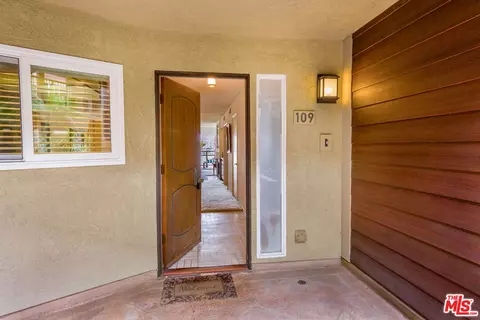 4350 Via Dolce #109, Marina Del Rey, CA 90292