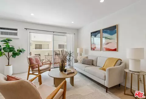 960 Larrabee St #109, West Hollywood, CA 90069