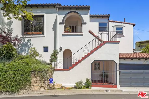 1530 Silverwood Ter, Los Angeles, CA 90026