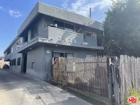 2928 Carmona Ave, Los Angeles, CA 90016
