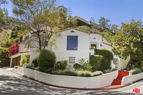 5904 Locksley Pl, Los Angeles, CA 90068