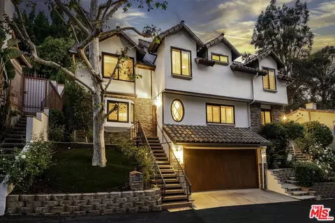 4013 Alta Mesa Dr, Studio City, CA 91604