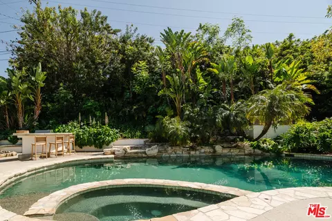 156 Tarkio St, Thousand Oaks, CA 91360