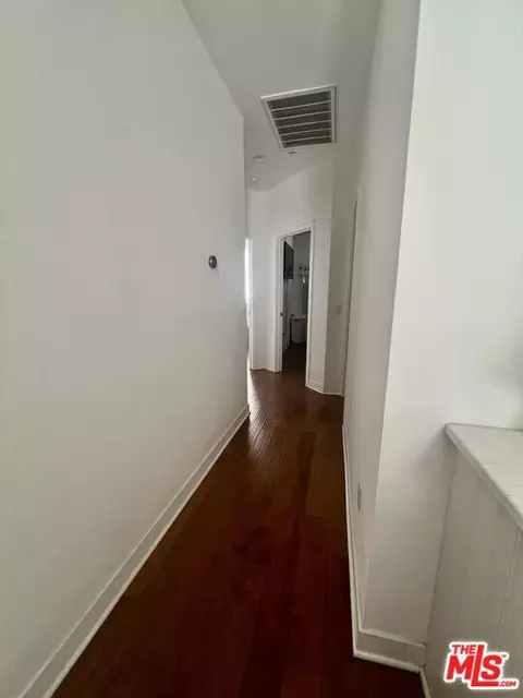 Entry Way - 1013 Roble Pl, Montebello, CA 90640 photo 3 of 4