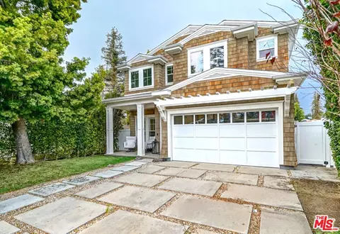 15159 Camarillo St, Sherman Oaks, CA 91403